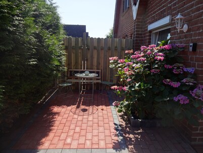 Cozy country-style vacation home in a quiet location in Greetsiel.