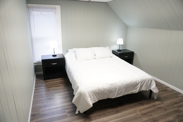 2 bedrooms, WiFi, bed sheets