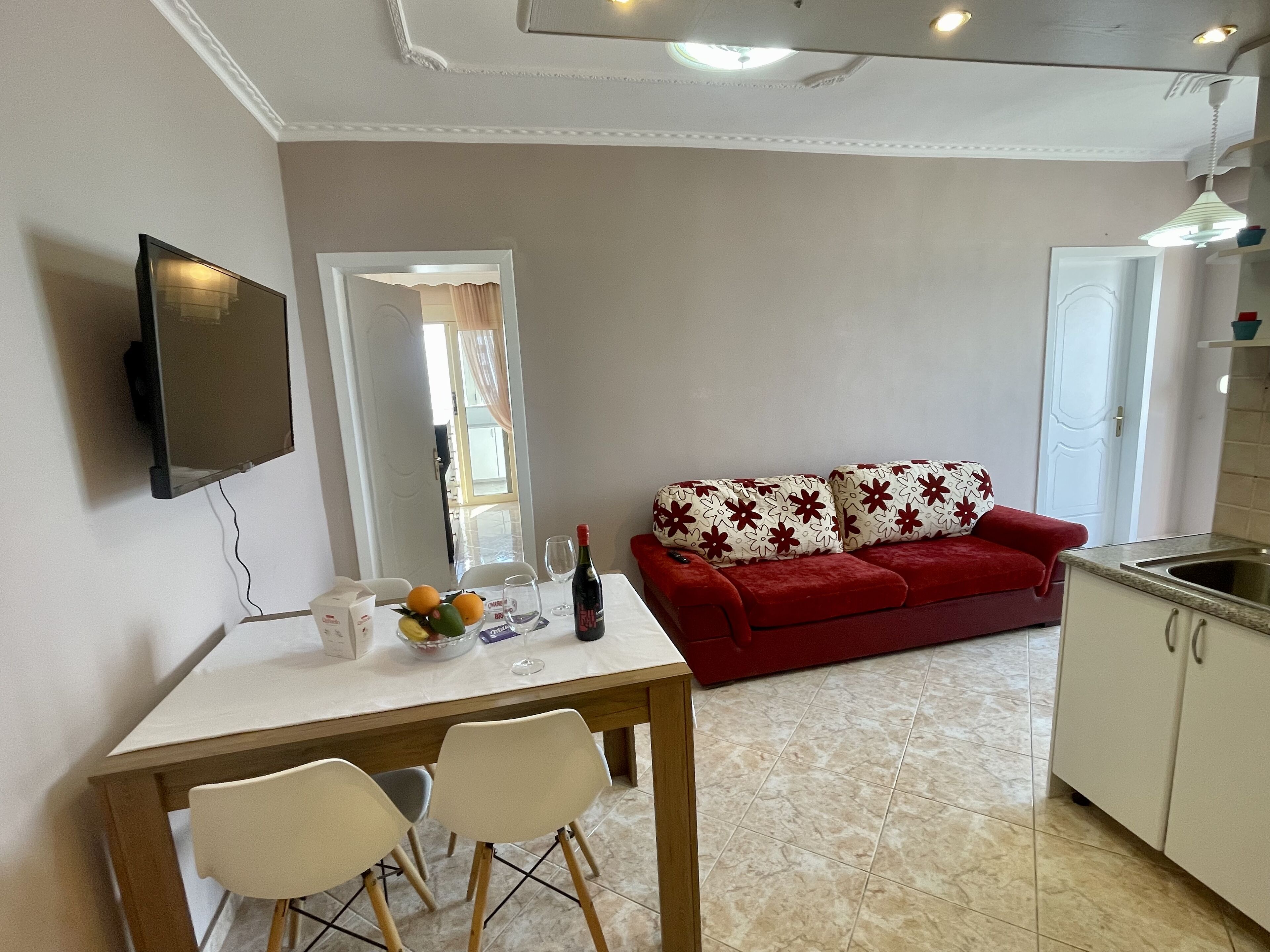 Panoramic Condo | Living area