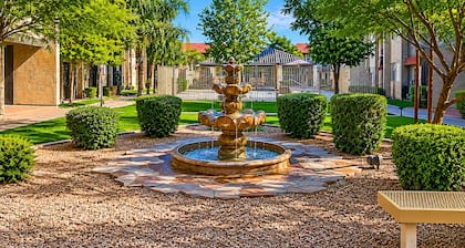 Pool & Hot Tub | Multi-Streaming | By Airport, ASU