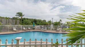 Utomhuspool