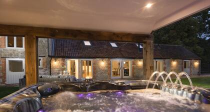 The Cowshed - a barn that sleeps 7 guests in 3 bedrooms