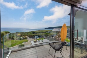 Property grounds - Ocean View, The Sands -  a house that sleeps 6 guests  in 3 bedrooms (Praa Sands)