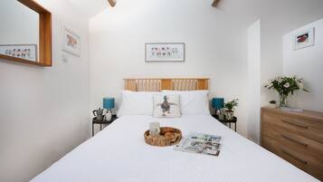 5 Schlafzimmer, Bügeleisen/Bügelbrett, Internetzugang, Bettwäsche