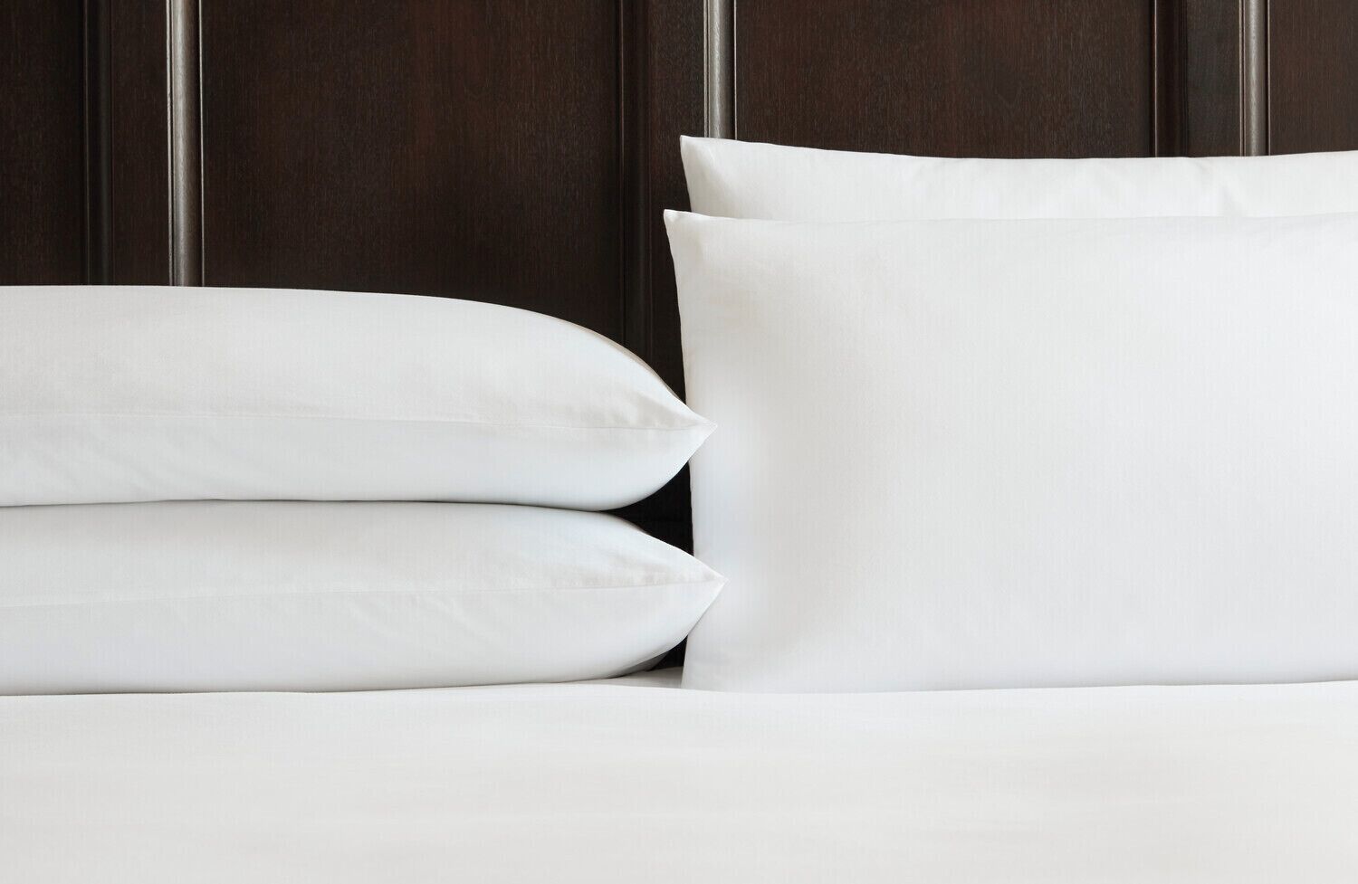 standard room, 1 king bed, non smoking | 1 bedroom, premium bedding, pillow-top beds, in-room safe