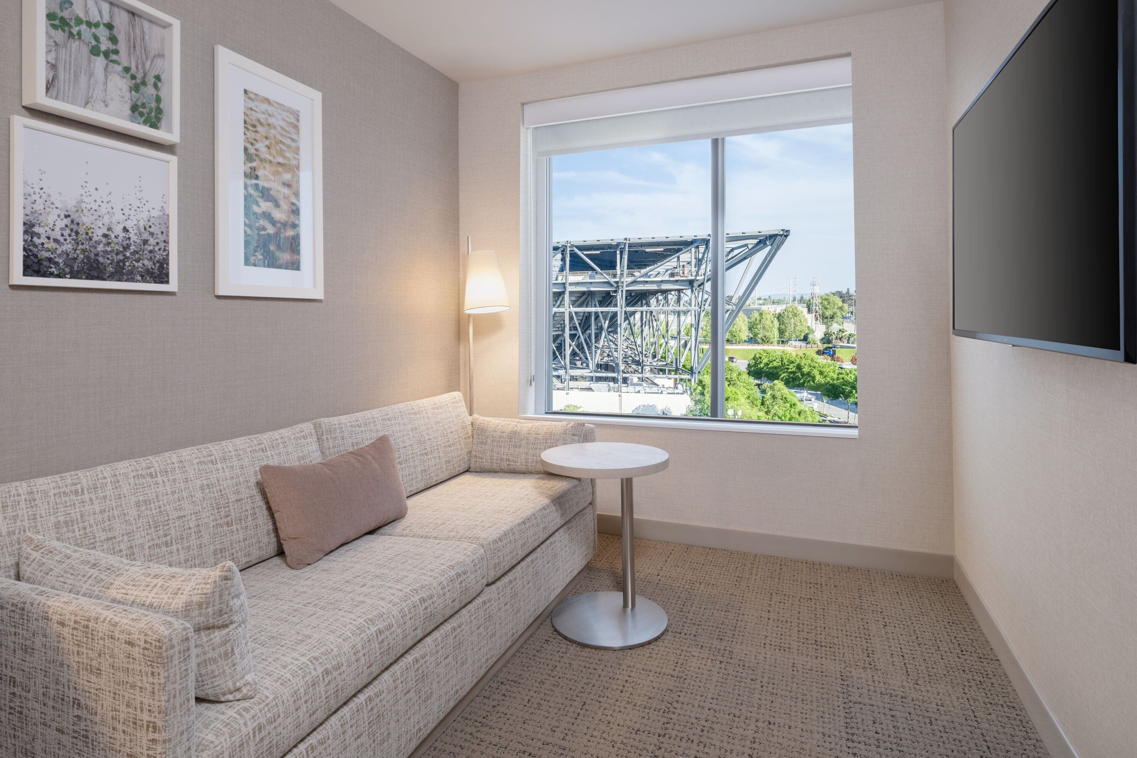 1 bedroom, premium bedding, pillow-top beds, in-room safe