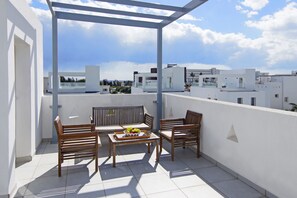 Terrace/patio - VILLA NISSINIA - 3Bed Villa in Nissi Beach Area (Ayia Napa)
