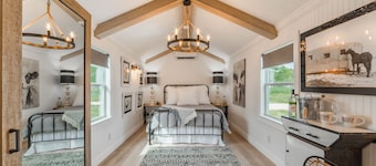 Glamping in Spicewood TX Hill Country ~ Cabin 3 The Sonnie at Green Acres