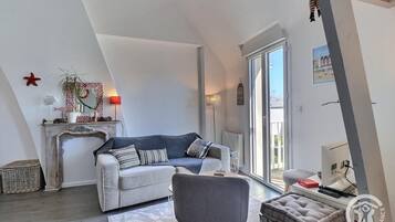 Télévision, lecteur de DVD, chaßne hi-fi