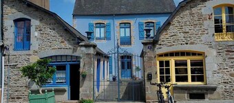 The little blue house