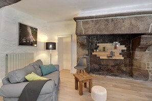 TV, DVD player, stereo