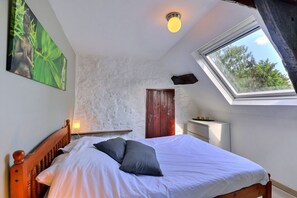 2 bedrooms, iron/ironing board, free WiFi, bed sheets - Zen - PARIGNE - Gîte (PARIGNE)