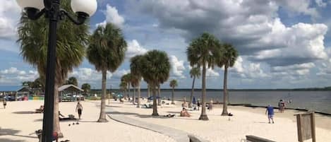 Strand