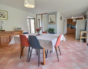 Dining - Casa Camélias - LIMERZEL (LIMERZEL)