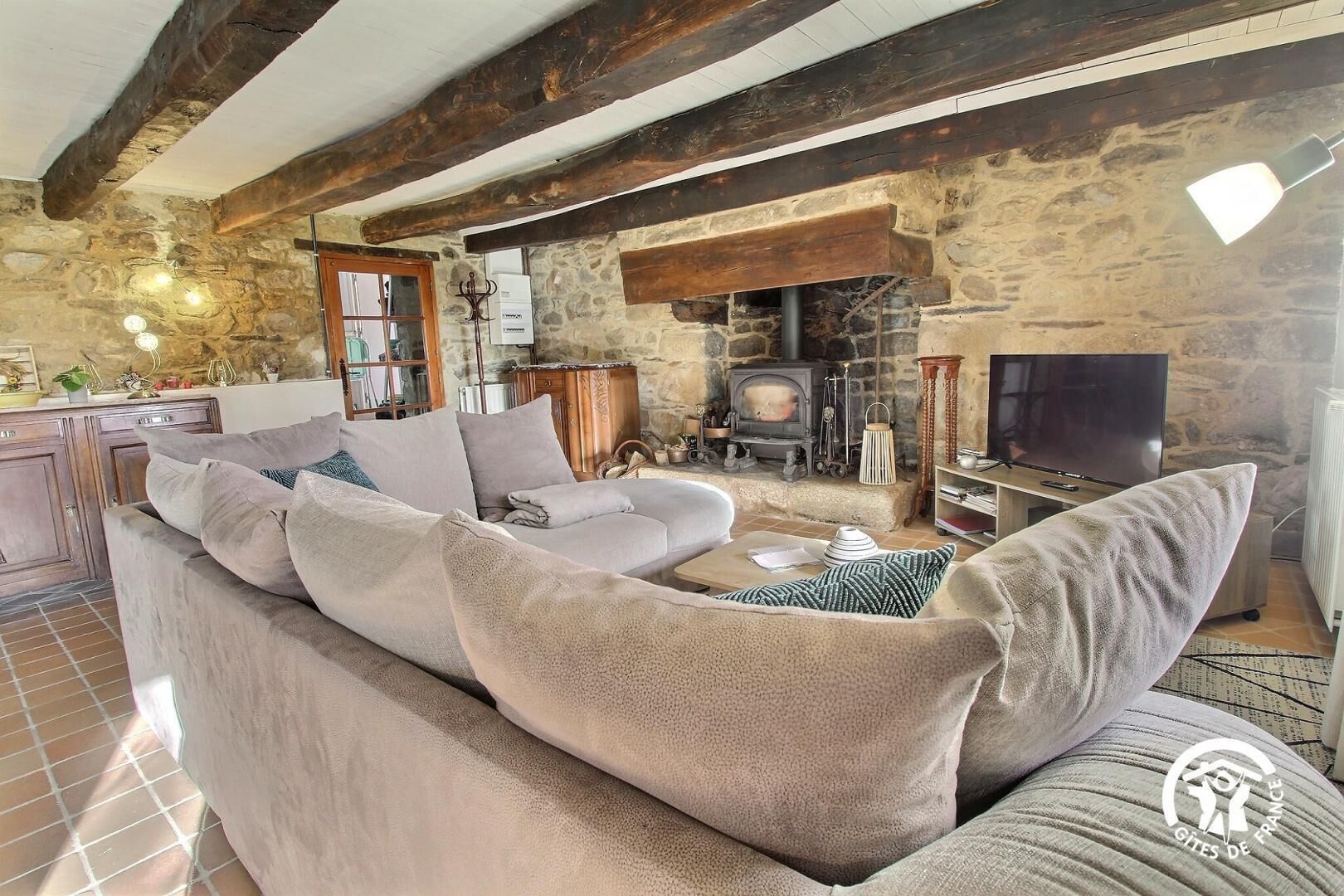 TV, fireplace, DVD player, table tennis