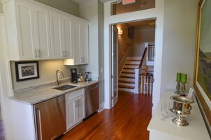 Refrigerador, microondas