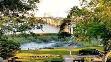 Superior kamer, 1 kingsize bed, uitzicht op rivier | Terras