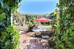 Outdoor dining - Villa Café Marrec 4 - Port Louis (PORT LOUIS)