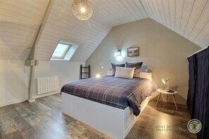 1 chambre, fer et planche à repasser, Wi-Fi gratuit, draps fournis