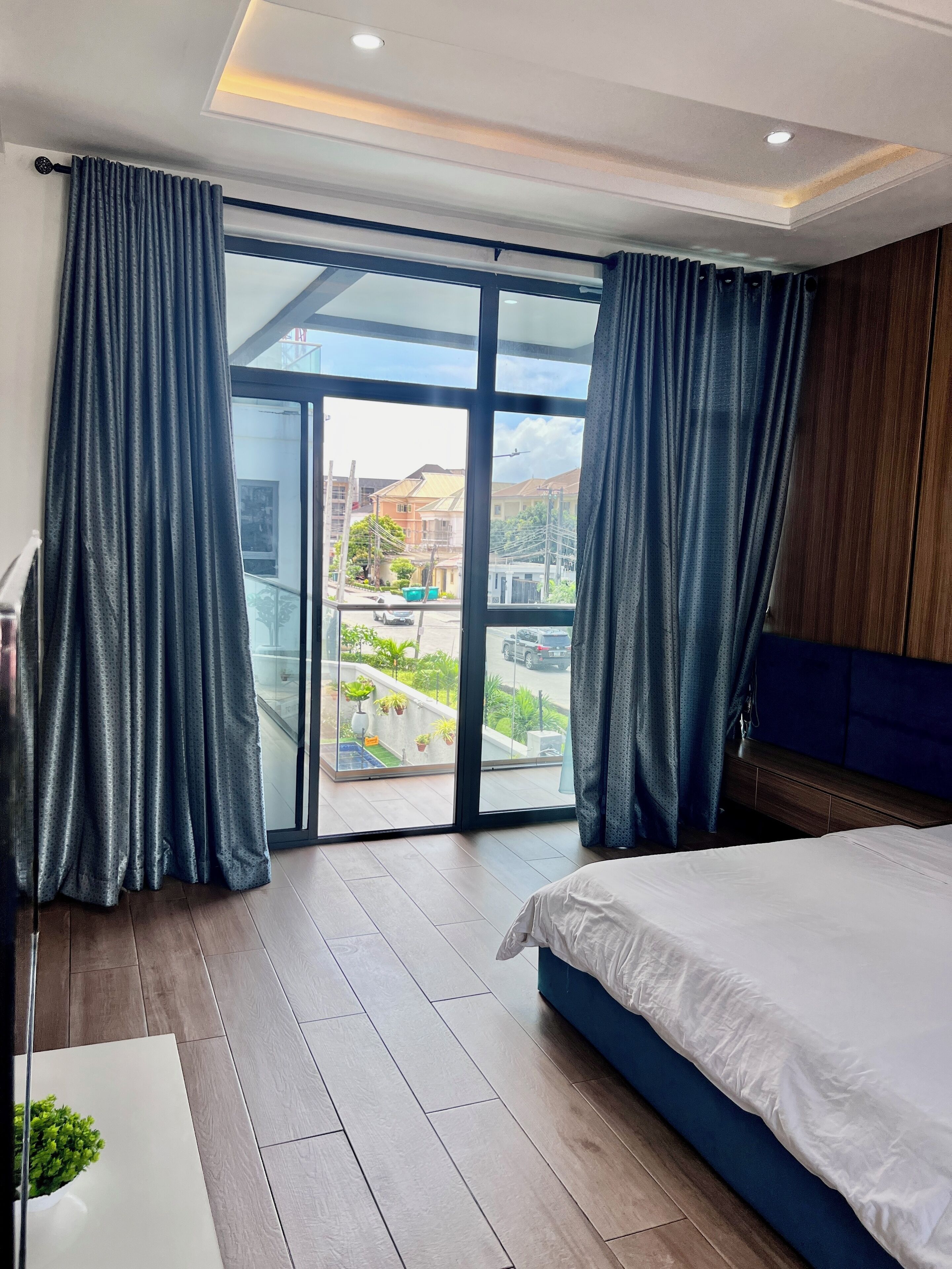 1 bedroom, in-room safe, desk, iron/ironing board