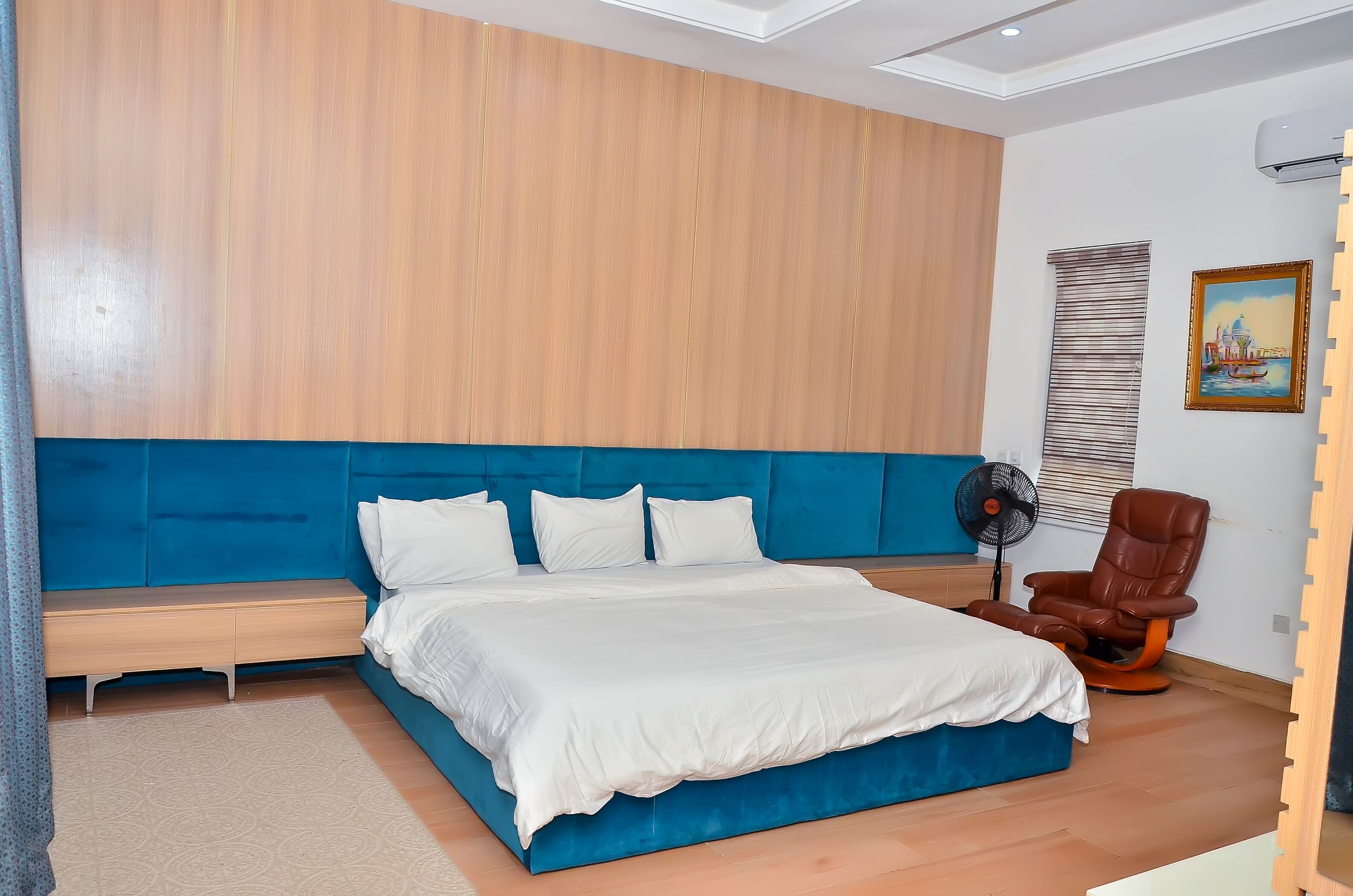 1 bedroom, in-room safe, desk, iron/ironing board