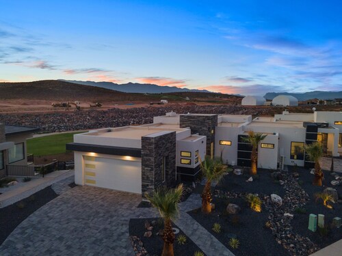 THE COSMOS - MOON at Copper Rock! Private Pool/Spa