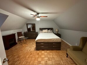 3 camere, una scrivania, Wi-Fi gratuito
