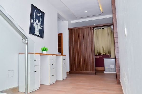 Interior - LAS VEGAS NEVADA @ AMERICA LUXURY EXTENDED STAY (Lagos)