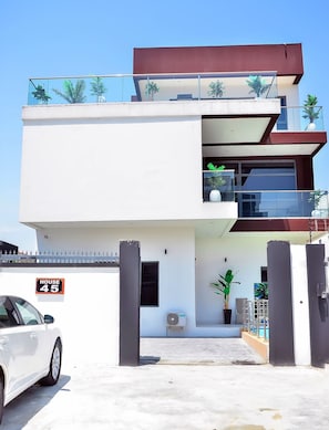 Exterior - LAS VEGAS NEVADA @ AMERICA LUXURY EXTENDED STAY (Lagos)