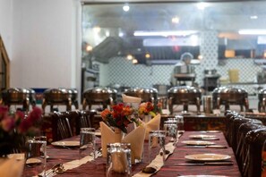 Dining - Hotel Spic N Span (Leh)