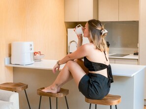 Cabaña Deluxe, 1 habitación | Cocina privada | Utensilios de cocina