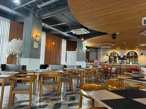 Dining - We Hotel Linggau (Lubuklinggau)