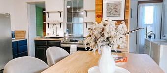 Farm House | Relax & Visit with Mini Horses - Near Downtown Marshall