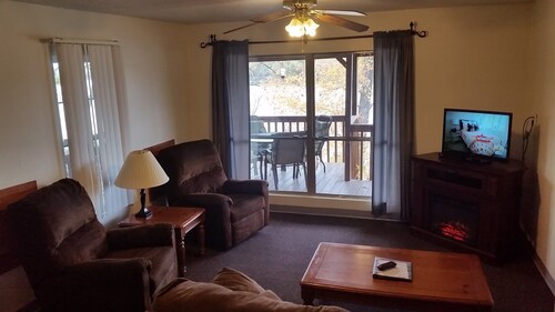 Cozy Lakefront with Fireplace at Marina