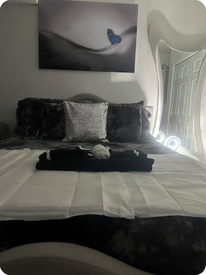 1 Schlafzimmer, Schreibtisch, Bügeleisen/Bügelbrett, kostenloses WLAN