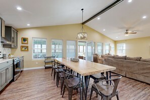 Interior - 2 New Canal-Front Homes | Private Pier, Chef’s Kitchens & Outdoor Living (Rockport)
