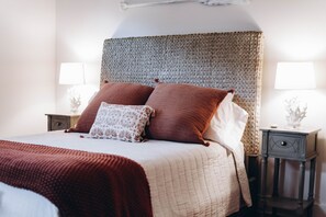 2 bedrooms, iron/ironing board, travel crib, free WiFi