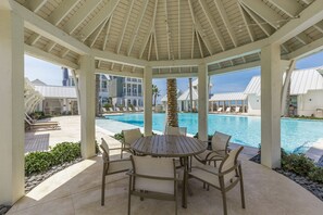 Beheizter Pool