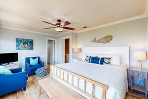 3 bedrooms, iron/ironing board, Internet, bed sheets - Lost Colony home with sweeping Gulf views, pool & boardwalk to the beach (Port Aransas)