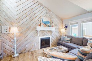 TV, fireplace - Lost Colony home with sweeping Gulf views, pool & boardwalk to the beach (Port Aransas)