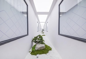 Property grounds - Holiday Inn Express Shanghai Xuhui Binjiang (Shanghai)