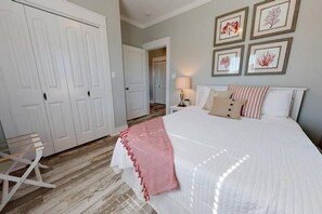 3 Schlafzimmer, Reisekinderbett, WLAN, Bettwäsche