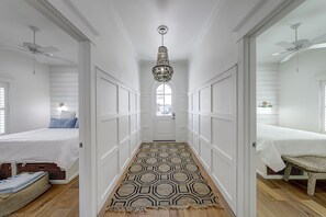 5 chambres, fer et planche à repasser, accès Internet, draps fournis