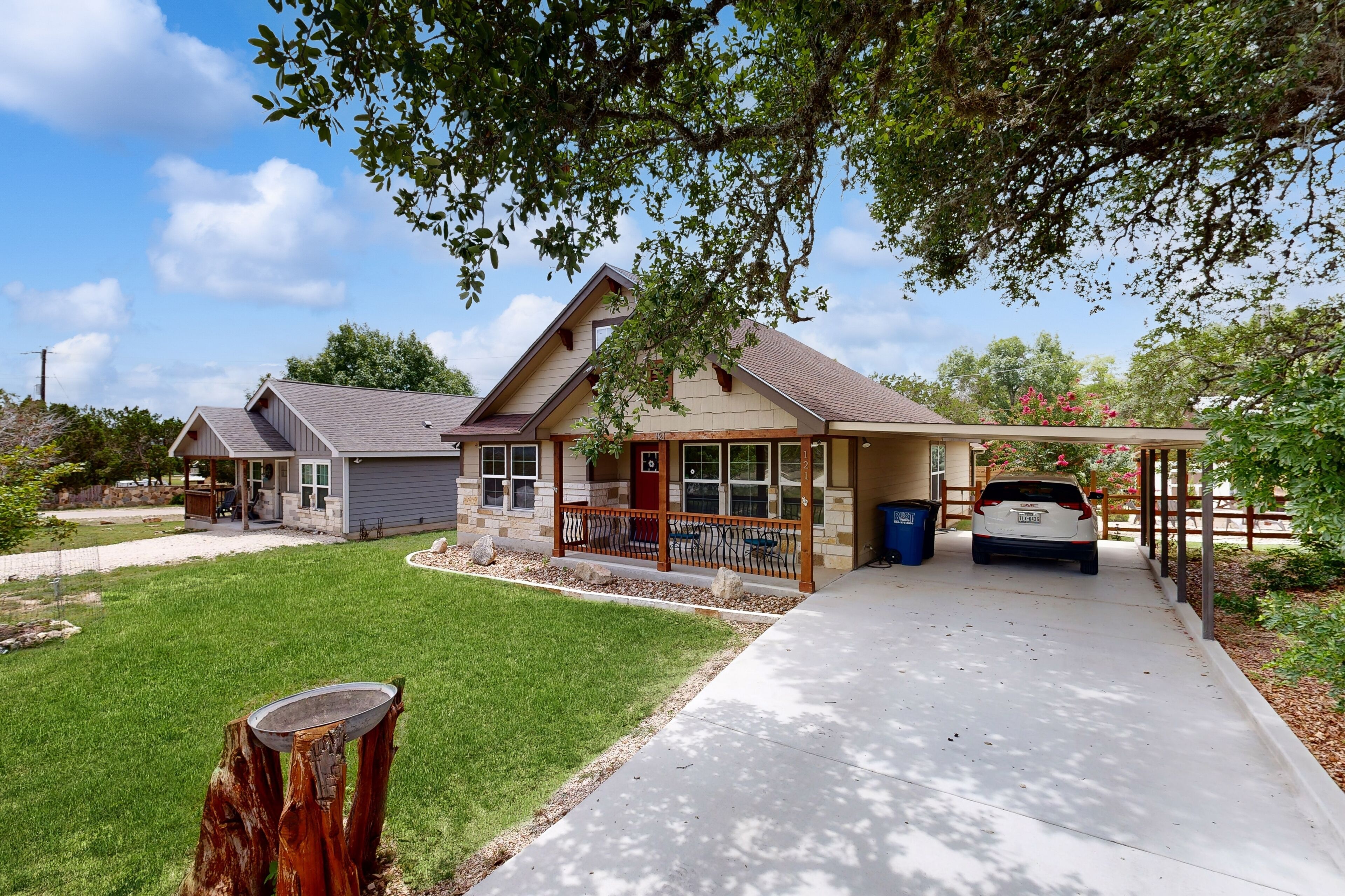 Canyon Lake Retreat Across from Lake | 5 Mins to Boat Ramp | Firepit & Yard