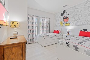 4 bedrooms, free WiFi, bed sheets