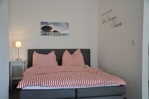 1 Schlafzimmer, Bügeleisen/Bügelbrett, WLAN