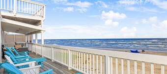 Dog-friendly Beachfront House  with Large Wraparound Gulf-front deck
