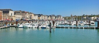 Bright and spacious F4 apartment Dieppe Normandie.