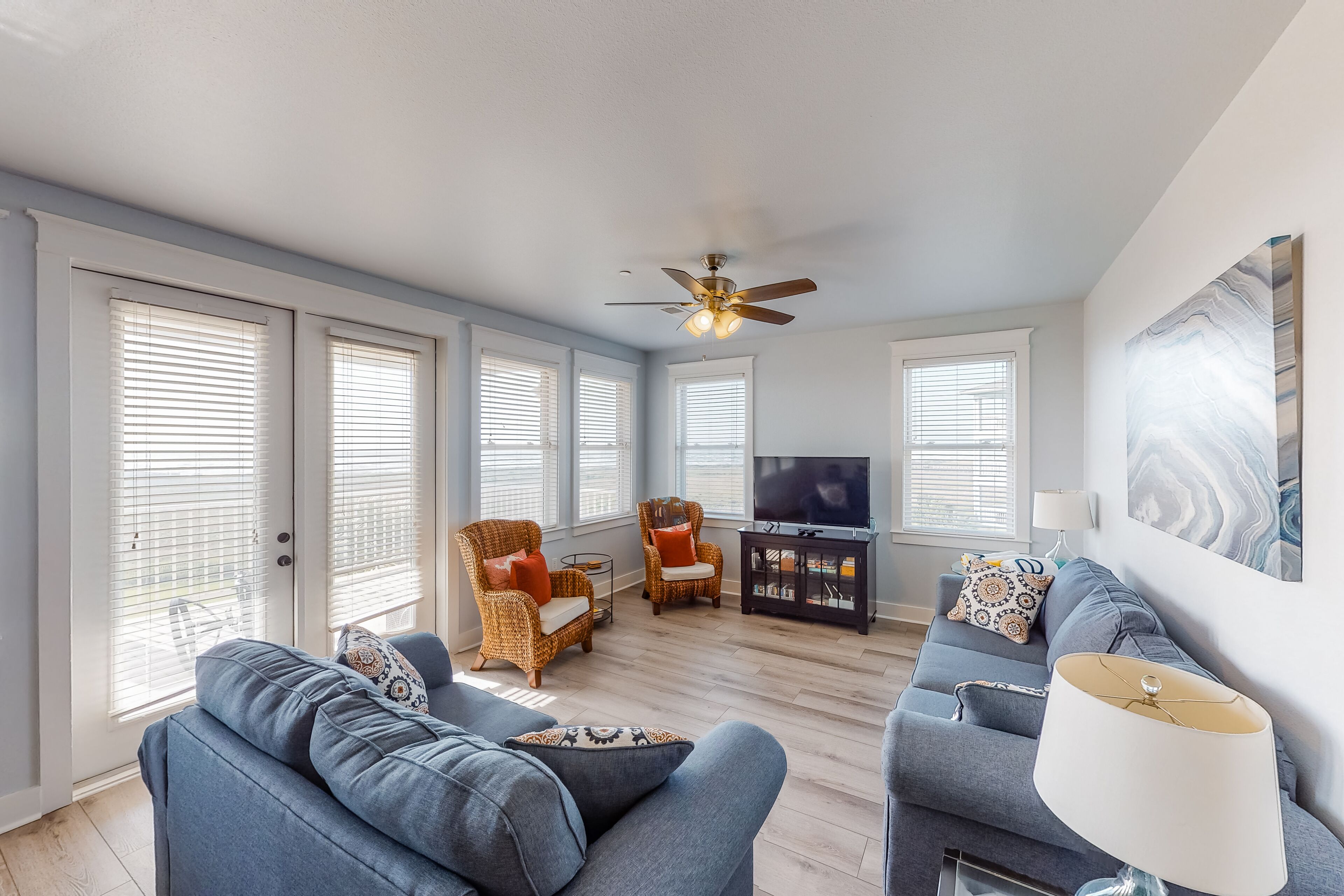 Gulf-front condo at Pointe West with 2 pools, spas & beach access