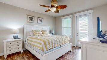 2 bedrooms, iron/ironing board, Internet, bed sheets